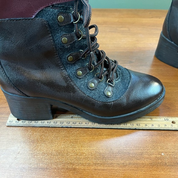 Rampage Steam Punk Faux Lace Up Zip Up Boots Black Gray Red Faux Fur Lining - Picture 13 of 16